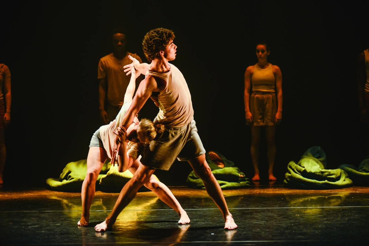 National Youth dance wales dancers on stage